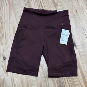 NWT old navy womens S maroon raisin power press bike shorts